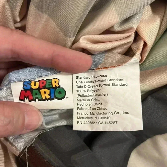 Nintendo Super Mario brothers standard pillow case double sided Luigi Yoshi - Picture 3 of 3